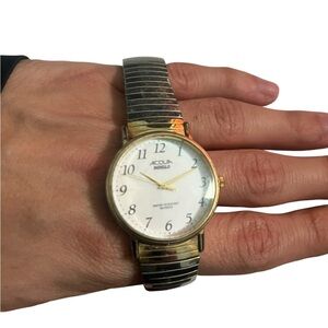 Acqua Indiglo Watch Women Silver Gold Tone Round Date